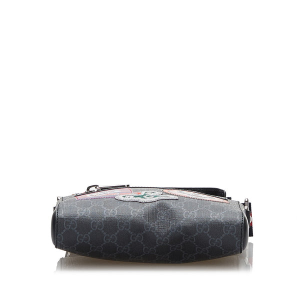 グッチ GGスプリーム クーリエ 斜め掛け ショルダーバッグ メッセンジャーバッグ 547751 ブラック マルチカラー PVC キャンバス メンズ GUCCI 【中古】