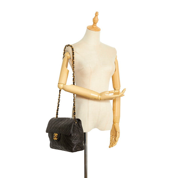 シャネル デカマトラッセ シングルフラップ ゴールド金具 チェーンショルダーバッグ ブラック ラムスキン レディース CHANEL 【中古】