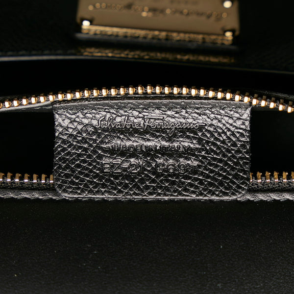 サルヴァトーレフェラガモ ヴァラリボン チェーン ハンドバッグ ショルダーバッグ 2WAY EZ-21 G697 ブラック レザー レディース Salvatore Ferragamo 【中古】