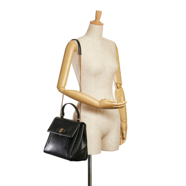 サルヴァトーレフェラガモ ヴァラリボン チェーン ハンドバッグ ショルダーバッグ 2WAY EZ-21 G697 ブラック レザー レディース Salvatore Ferragamo 【中古】