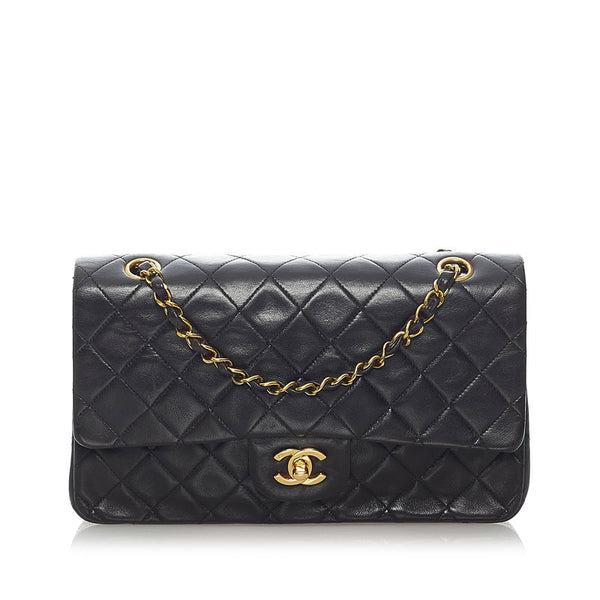 シャネル マトラッセ ダブルフラップ  チェーン ショルダーバッグ  ブラック ラムスキン レディース CHANEL 【中古】