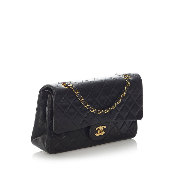 シャネル マトラッセ ダブルフラップ  チェーン ショルダーバッグ  ブラック ラムスキン レディース CHANEL 【中古】