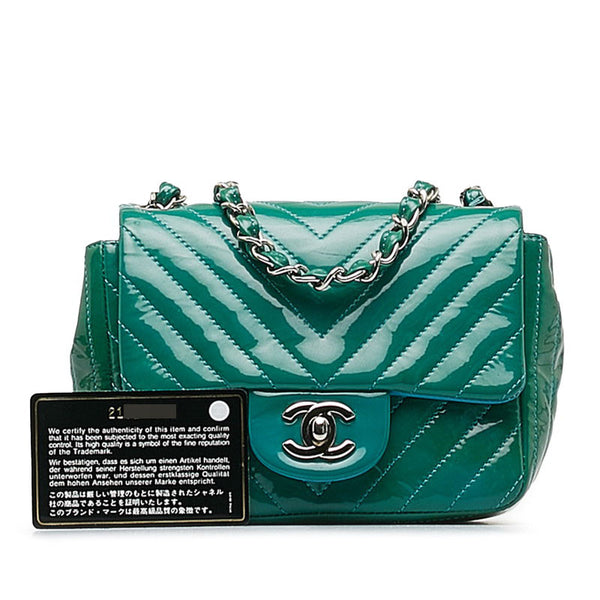 シャネル ココマーク Vステッチ チェーン ショルダーバッグ エメラルドグリーン パテントレザー レディース CHANEL 【中古】