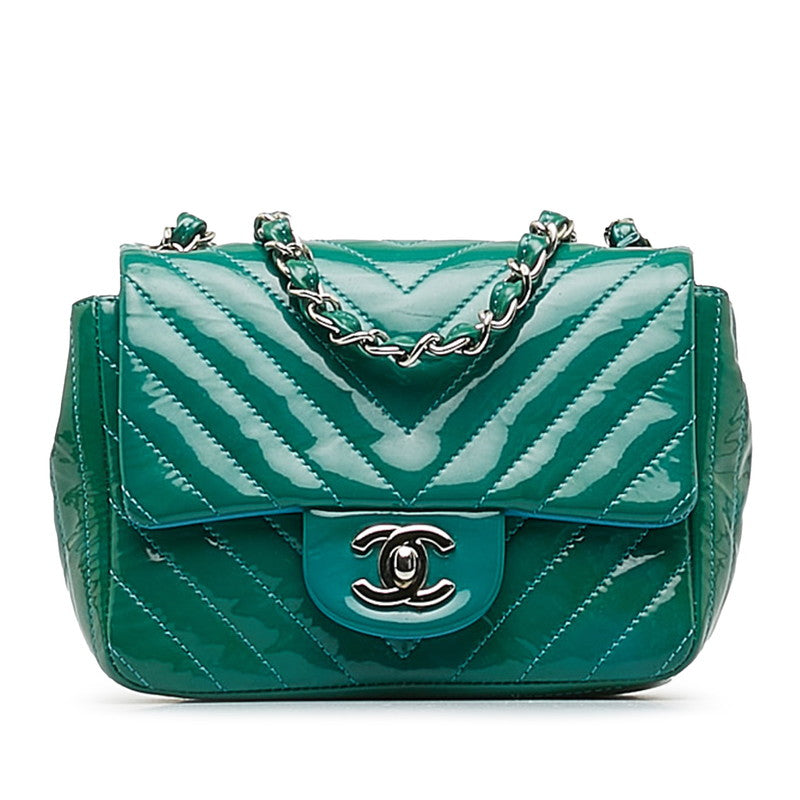 シャネル ココマーク Vステッチ チェーン ショルダーバッグ エメラルドグリーン パテントレザー レディース CHANEL 【中古】