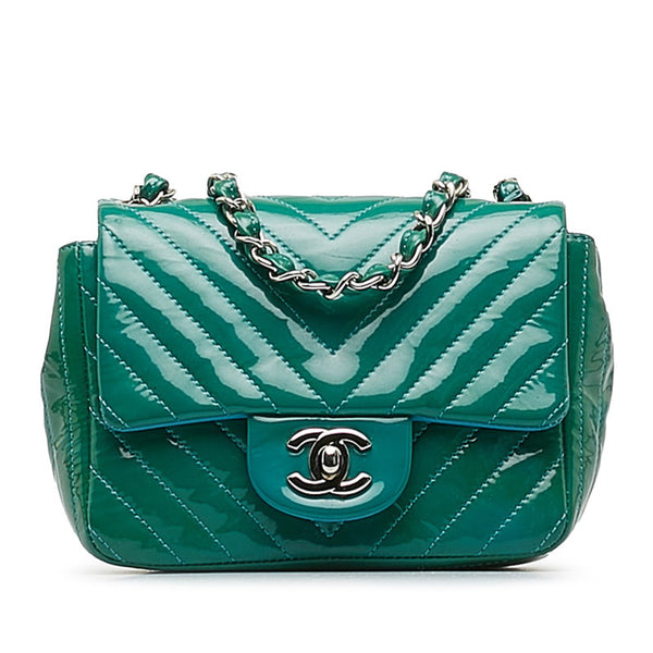 シャネル ココマーク Vステッチ チェーン ショルダーバッグ エメラルドグリーン パテントレザー レディース CHANEL 【中古】