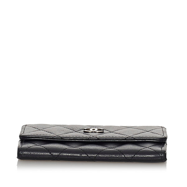 シャネル マトラッセ ブラック レザー カードケース レディース CHANEL 【中古】