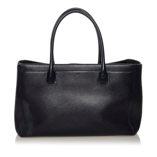 シャネル エクゼクティブライン トートバッグ ブラック シルバー レザー レディース CHANEL 【中古】