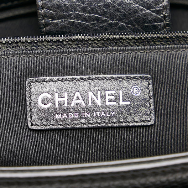 シャネル エクゼクティブライン トートバッグ ブラック シルバー レザー レディース CHANEL 【中古】