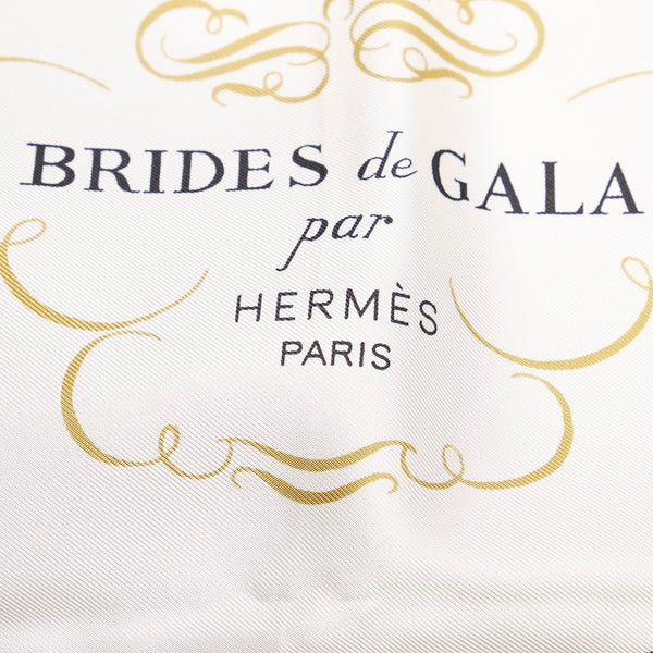 エルメス カレ90 BRIDES de GALA 式典用馬勒 スカーフ ブラウン ホワイト シルク レディース HERMES 【中古】