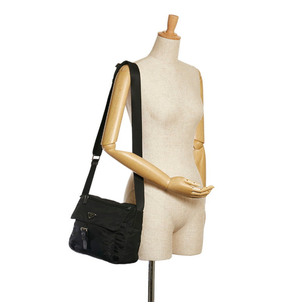 プラダ 斜め掛け ショルダーバッグ ブラック ナイロン レザー レディース PRADA 【中古】