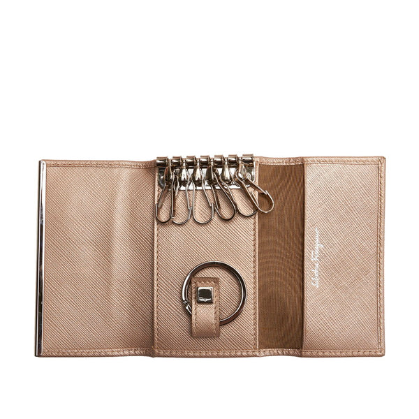 サルヴァトーレフェラガモ ガンチーニ キーケース IR-224627 ゴールドベージュ レザー レディース Salvatore Ferragamo 【中古】