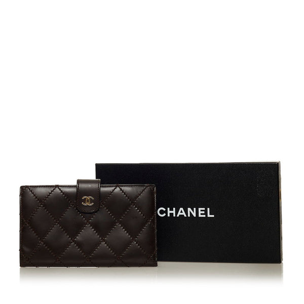 シャネル ワイルドステッチ ココマーク 二つ折り財布 ダークブラウン レザー レディース CHANEL 【中古】