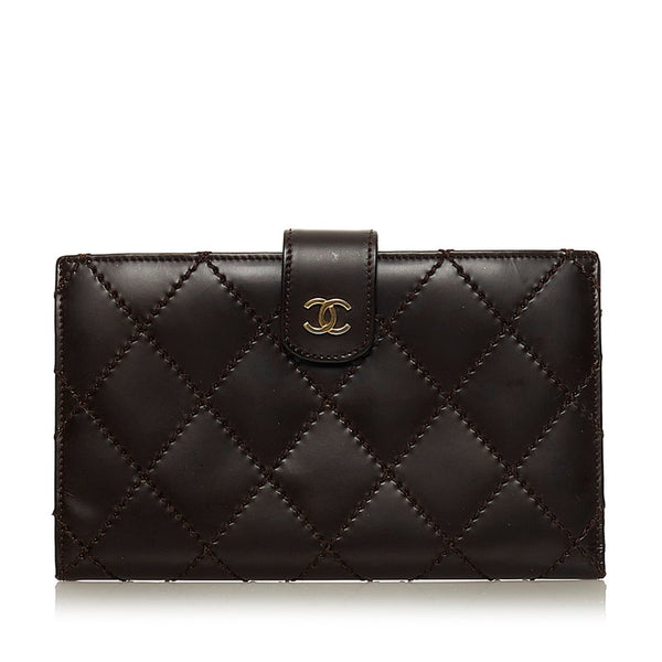シャネル ワイルドステッチ ココマーク 二つ折り財布 ダークブラウン レザー レディース CHANEL 【中古】