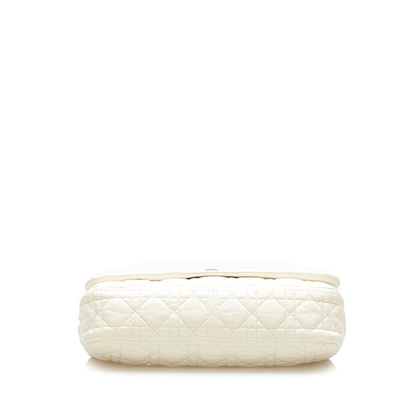 クリスチャンディオール カナージュ ホワイト レザー ショルダーバッグ レディース Christian Dior 中古