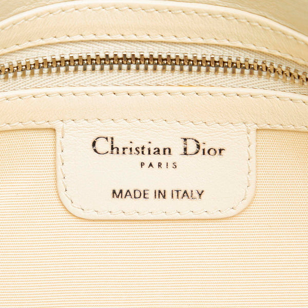 クリスチャンディオール カナージュ ホワイト レザー ショルダーバッグ レディース Christian Dior 中古