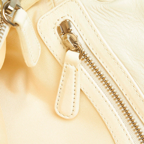 クリスチャンディオール カナージュ ホワイト レザー ショルダーバッグ レディース Christian Dior 中古