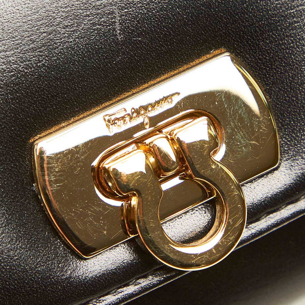 サルヴァトーレフェラガモ ガンチーニ ブラック レザー ハンドバッグ レディース Salvatore Ferragamo 中古