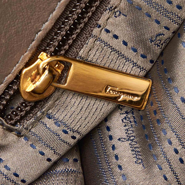 サルヴァトーレフェラガモ ガンチーニ AB-21 C537 グレー レザー ハンドバッグ レディース Salvatore Ferragamo 中古