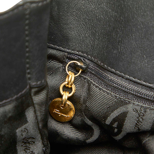 サルヴァトーレフェラガモ ティアード AU-21 5667 ブラック ナイロン ハンドバッグ レディース Salvatore Ferragamo 中古