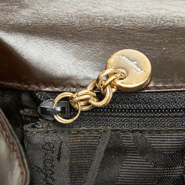 サルヴァトーレフェラガモ ガンチーニ AQ21 5713 ブラウン レザー 斜め掛け ショルダーバッグ レディース Salvatore Ferragamo 中古