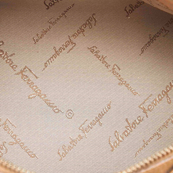 サルヴァトーレフェラガモ AU-21 2397 ベージュ レザー アクセサリーポーチ レディース Salvatore Ferragamo 中古