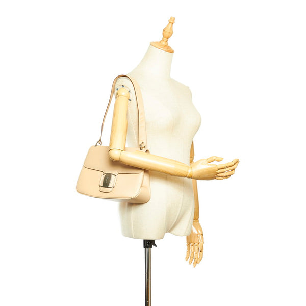 サルヴァトーレフェラガモ AQ-21 8691 ベージュ レザー ショルダーバッグ レディース Salvatore Ferragamo 中古