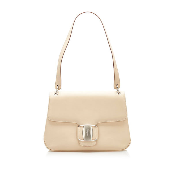 サルヴァトーレフェラガモ AQ-21 8691 ベージュ レザー ショルダーバッグ レディース Salvatore Ferragamo 中古