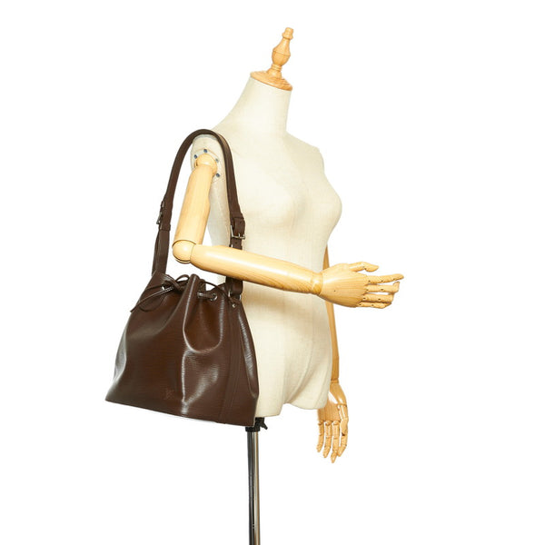 ルイ ヴィトン エピ プチノエ M4410D ブラウン レザー ショルダーバッグ レディース LOUIS VUITTON 中古