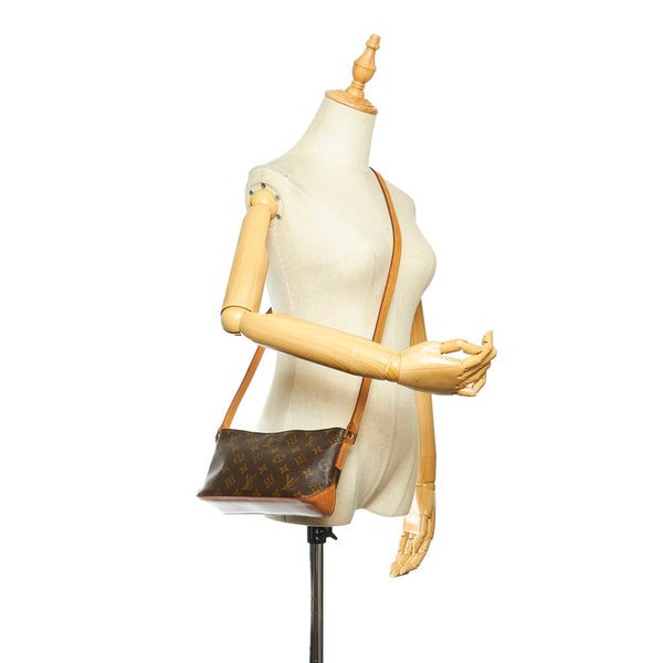ルイ ヴィトン モノグラム トロター M51240 ブラウン PVC レザー ショルダーバッグ レディース LOUIS VUITTON 中古