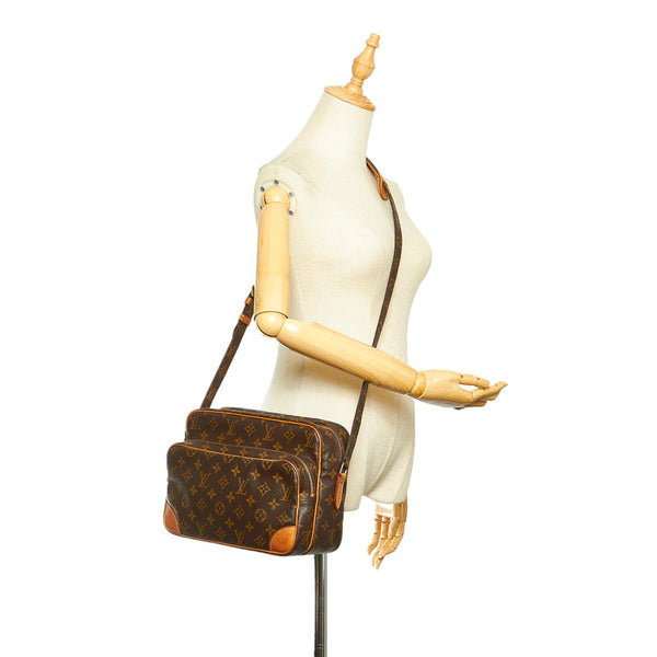 ルイ ヴィトン モノグラム ナイル M45244  ブラウン PVC レザー 斜め掛け ショルダーバッグ レディース LOUIS VUITTON 中古