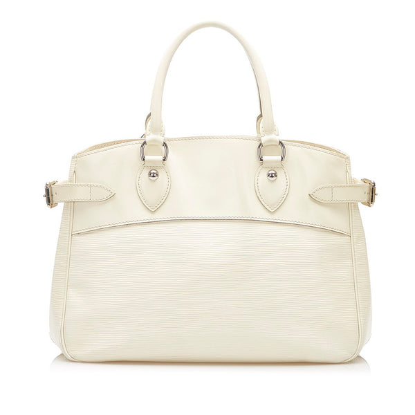 ルイ ヴィトン エピ パッシィPM M5296J ホワイト レザー ハンドバッグ レディース LOUIS VUITTON 中古