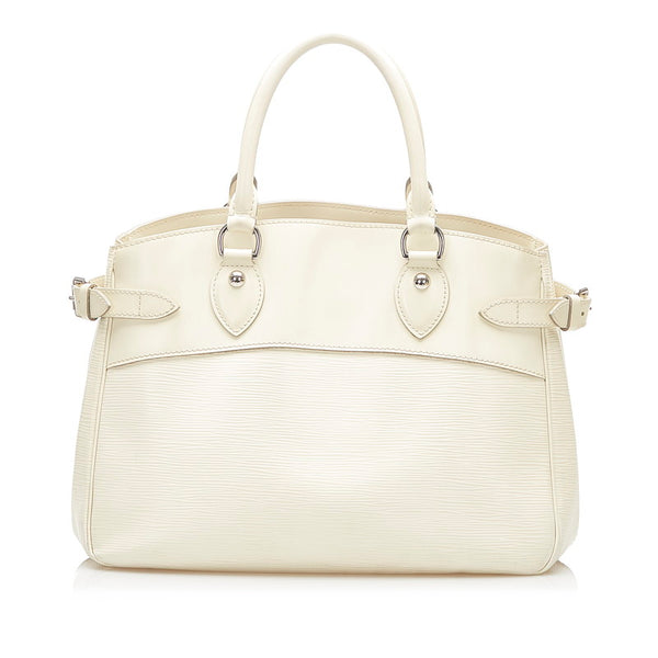 ルイ ヴィトン エピ パッシィPM M5296J ホワイト レザー ハンドバッグ レディース LOUIS VUITTON 中古