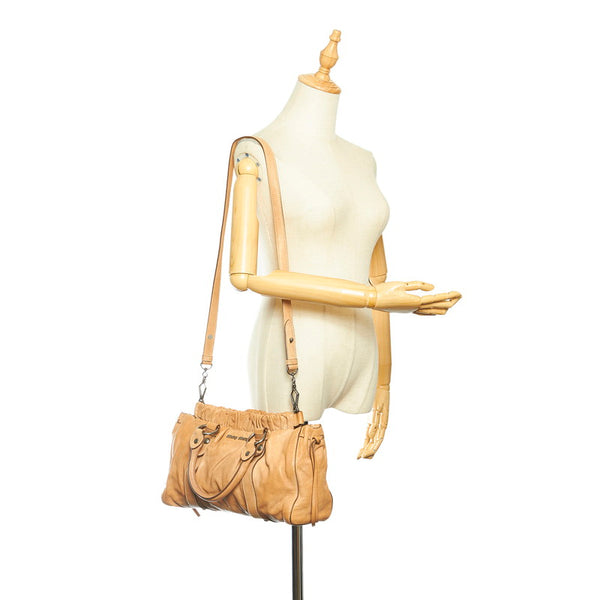 ミュウミュウ ベージュ レザー ハンドバッグ ショルダーバッグ 2WAY レディース MIUMIU 【中古】