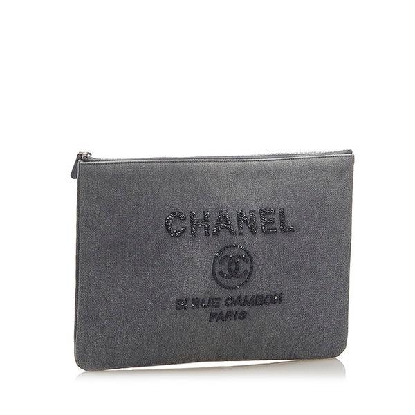 シャネル ドーヴィル グレー キャンバス クラッチバッグ レディース CHANEL 中古