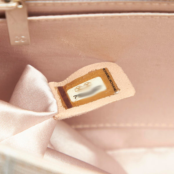 シャネル ニュートラベル ベージュ キャンバス レザー チェーン ショルダーバッグ レディース CHANEL 中古