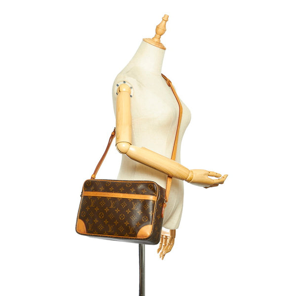 ルイ ヴィトン モノグラム トロカデロ GM  M51272 ブラウン PVC レザー ショルダーバッグ レディース LOUIS VUITTON 中古