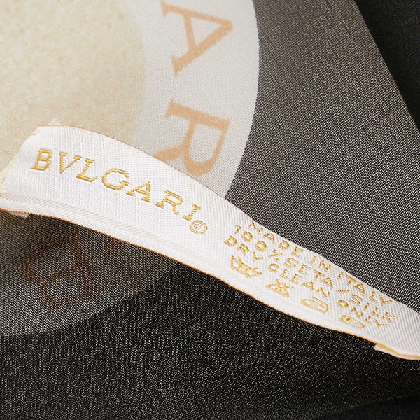 ブルガリ ロゴ入り ブラック  シルク スカーフ レディース BVLGARI 【中古】