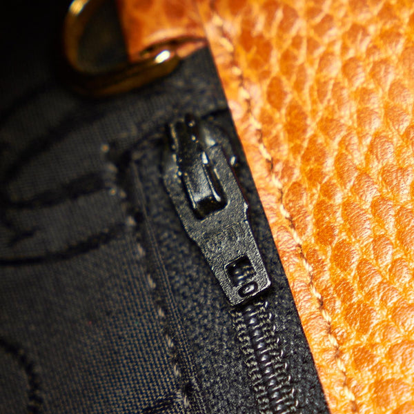 カルティエ マスト ショルダーバッグ キャメル レザー レディース CARTIER 【中古】