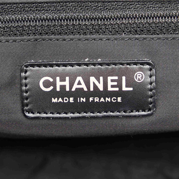 シャネル ニュートラベルトート ブラック キャンバス トートバッグ レディース CHANEL 【中古】