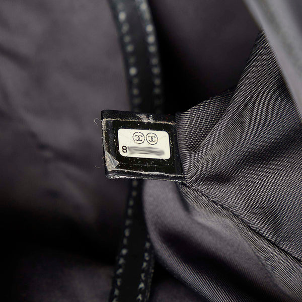 シャネル ニュートラベルトート ブラック キャンバス トートバッグ レディース CHANEL 【中古】