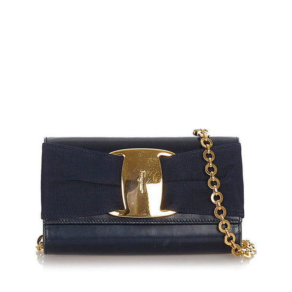 サルヴァトーレフェラガモ ヴァラリボン ネイビー レザー チェーン ショルダーバッグ レディース Salvatore Ferragamo 【中古】
