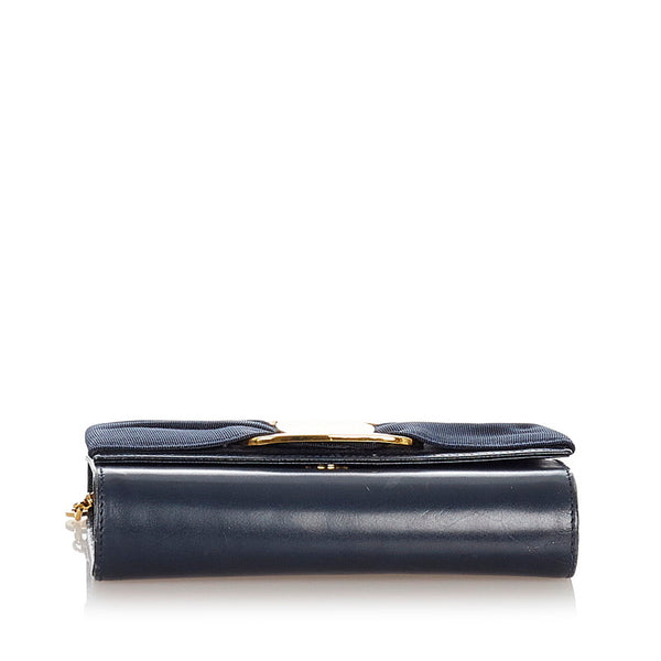 サルヴァトーレフェラガモ ヴァラリボン ネイビー レザー チェーン ショルダーバッグ レディース Salvatore Ferragamo 【中古】