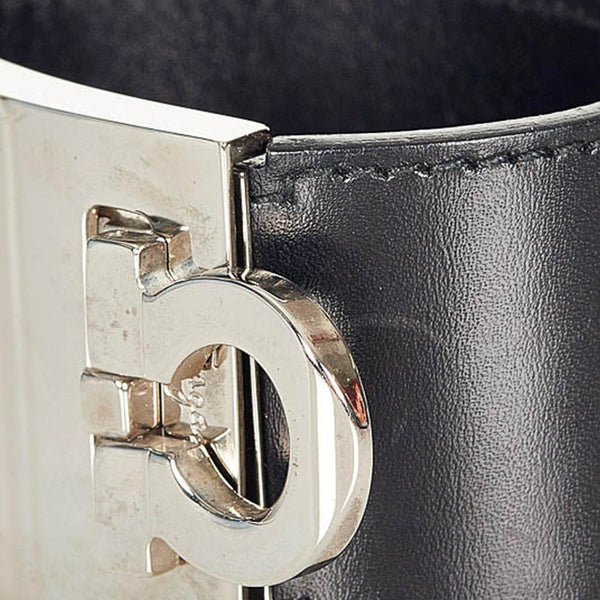 サルヴァトーレフェラガモ ガンチーニ ブレスレット ブラック シルバー レザー メタル レディース Salvatore Ferragamo 【中古】