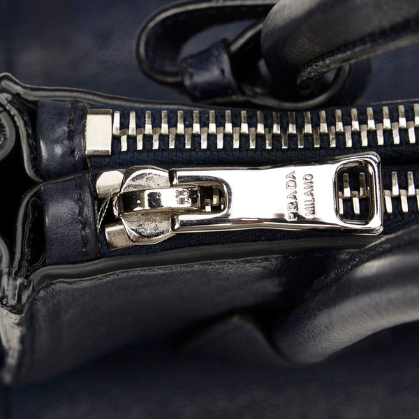 プラダ B2625M ネイビー レザー ハンドバッグ ショルダーバッグ 2WAY レディース PRADA 【中古】