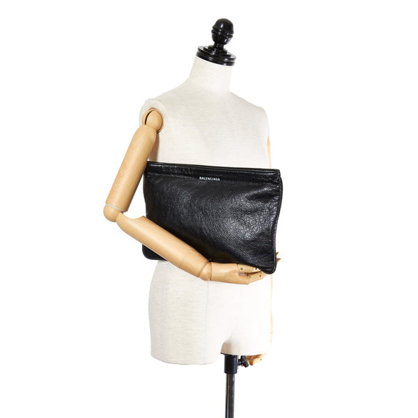 バレンシアガ 535334 ブラック レザー クラッチバッグ レディース BALENCIAGA 【中古】