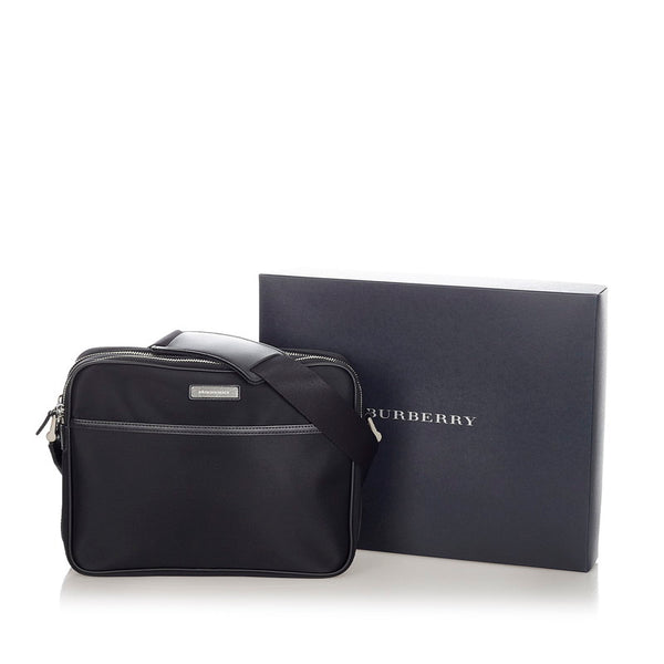 バーバリー ブラック ナイロン レザー ショルダーバッグ レディース BURBERRY 【中古】