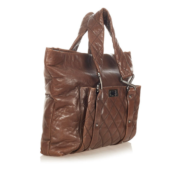 シャネル マトラッセ  ハンドバッグ ブラウン ラムスキン レディース CHANEL 【中古】