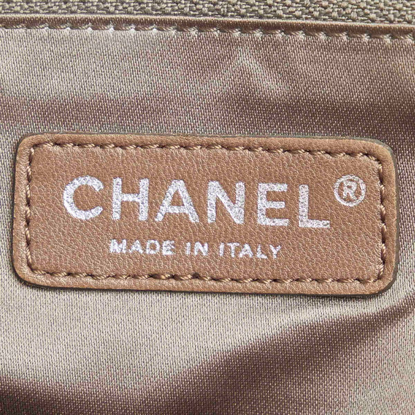 シャネル マトラッセ  ベージュ レザー チェーンショルダーバッグ レディース CHANEL 【中古】