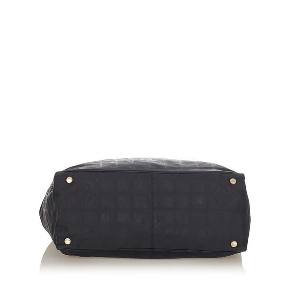シャネル ニュートラベル ブラック ナイロン レザー トートバッグ レディース CHANEL 【中古】
