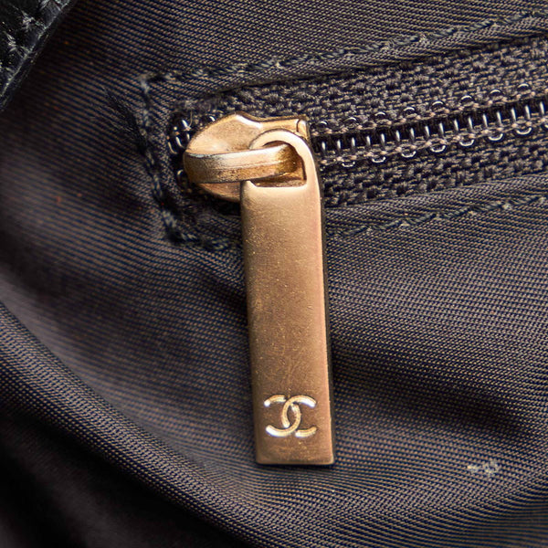 シャネル ニュートラベル ブラック ナイロン レザー トートバッグ レディース CHANEL 【中古】